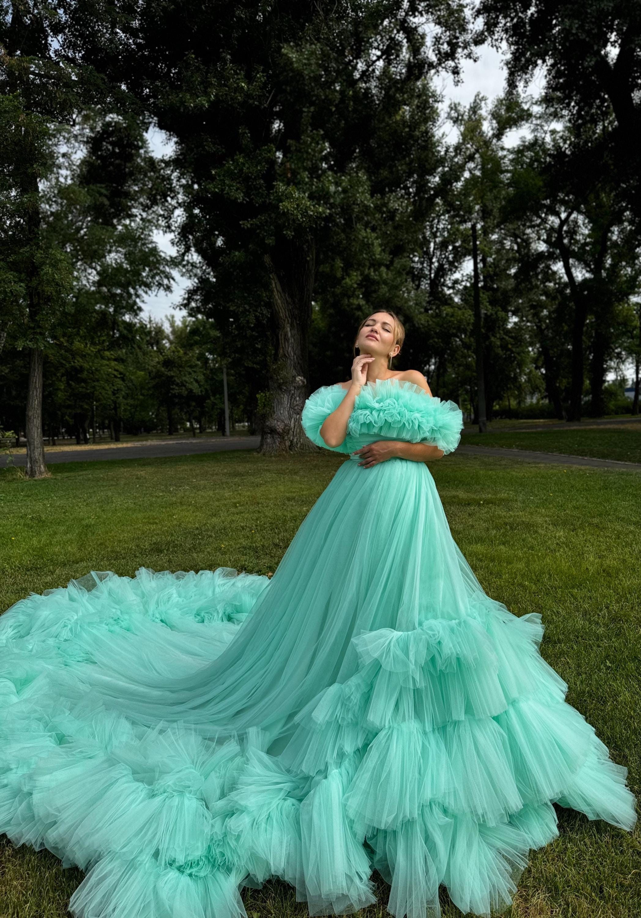 green emerald velvet dress Mint Green Unique A-Line Simple Evening Dresses Long Sleeves Prom Dresses