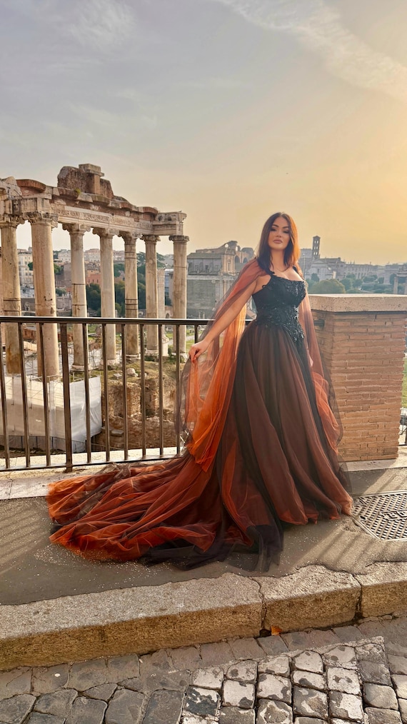 Gothic Ombre Wedding Dress,dramatic, Vibrant Image,copper Red Fairytale Fluffy  Dress,fiery Layered Dress,a Chic Corset With Flowing Sleeves - Etsy Israel