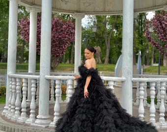 Gothic schwarzes Brautkleid.3D Schmetterling Korsett Dress.Black Swan Dress.Voluminöser Tellerrock mit einem Schlitz.Kleid mit luftigen Ärmeln