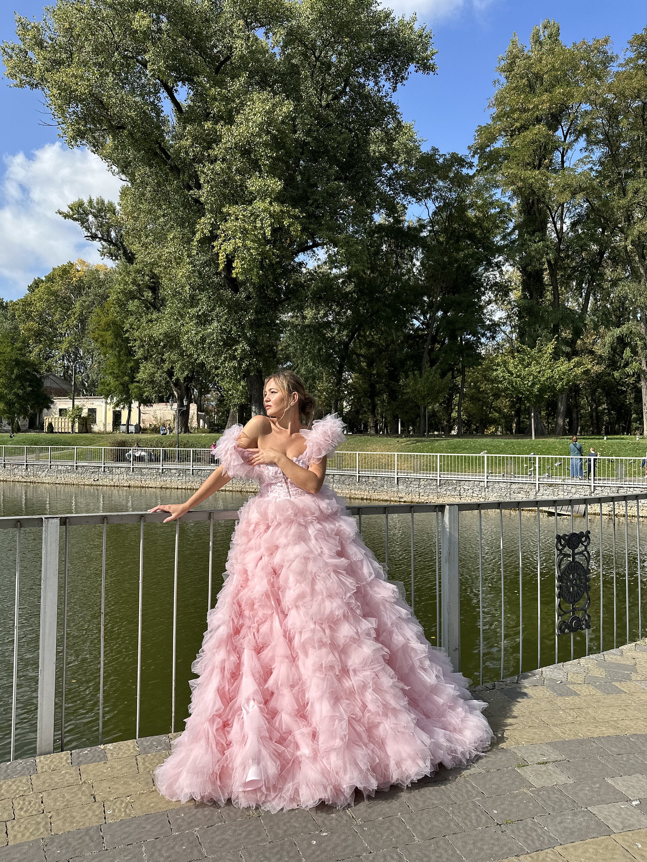 Wedding pink dress,Luxurious dress, tulle dress,Beaded corset,Big fluffy dress with a train,Floral dress,Long dress,Fluffy birthday dress