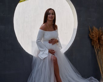 Silhouette bodysuit with flared sleeves,Beautiful tulle pregnancy skirt.White skirt with train,Pregnancy Photography Skirt,Bare shoulders