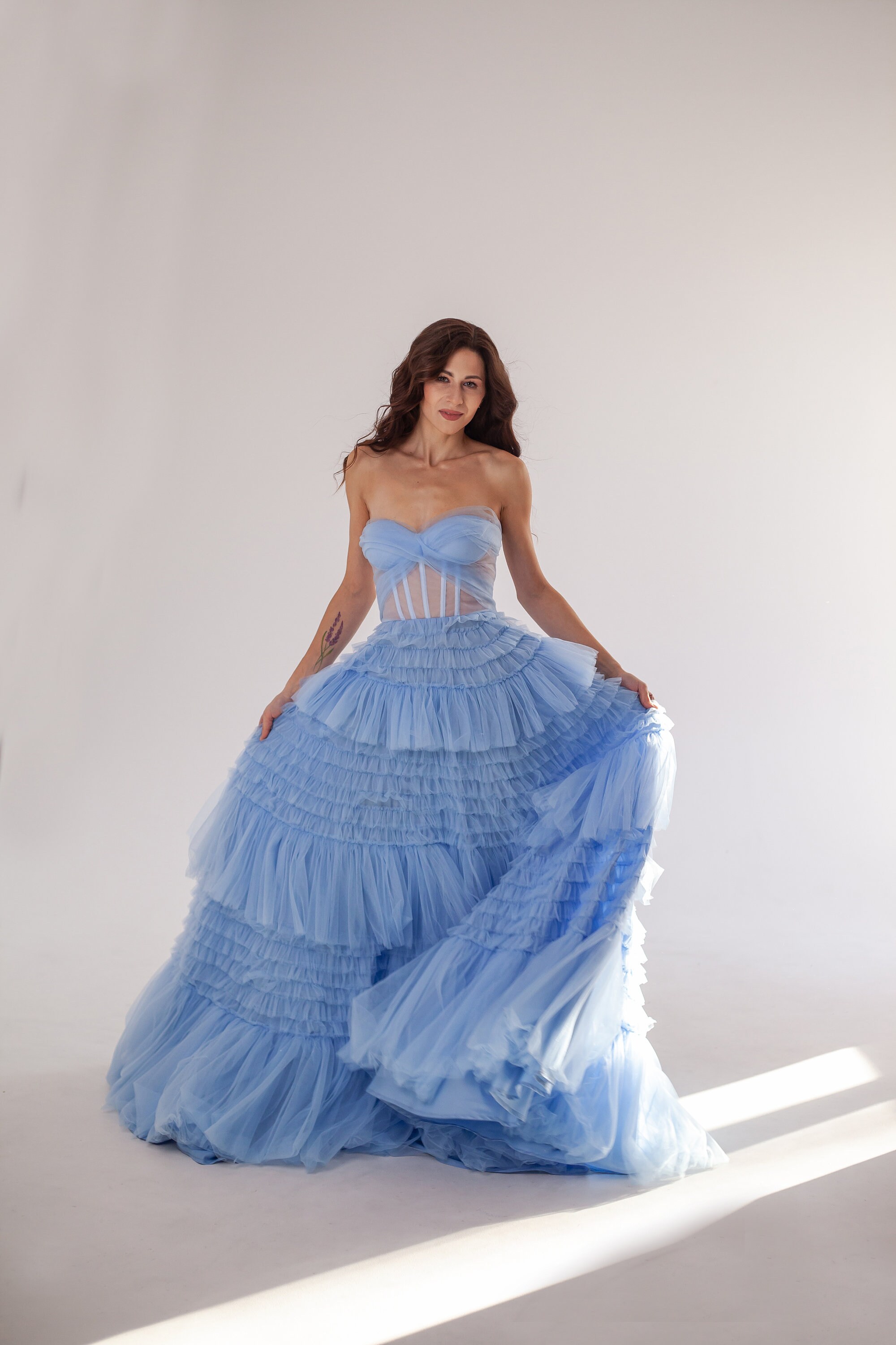 Puffy tulle dress Ruffled dressesPuffy blue dress Elegant dress for photo shoots and special occasions Off the shoulder dresses Fluffy dress