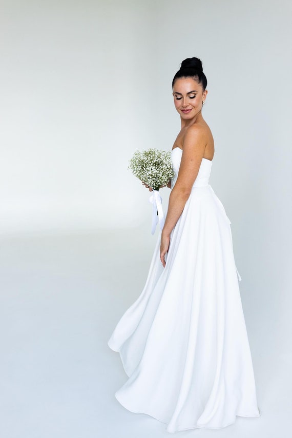 White wedding dress,Satin wedding dress,Long dress for a special occasion,Wedding dresses with trains,Corset silk dress,Ivory atlas dress