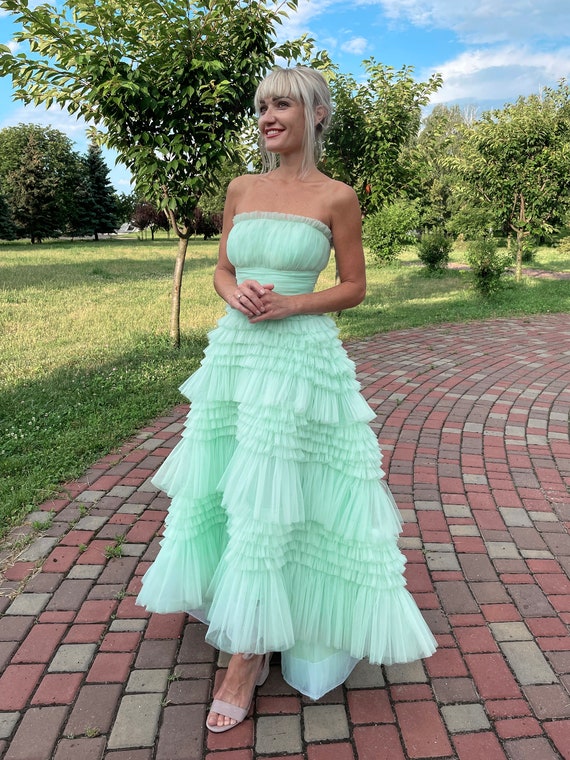 laurel green color dress Laurel Sleeveless Maxi Dress in Green Floral main image 1