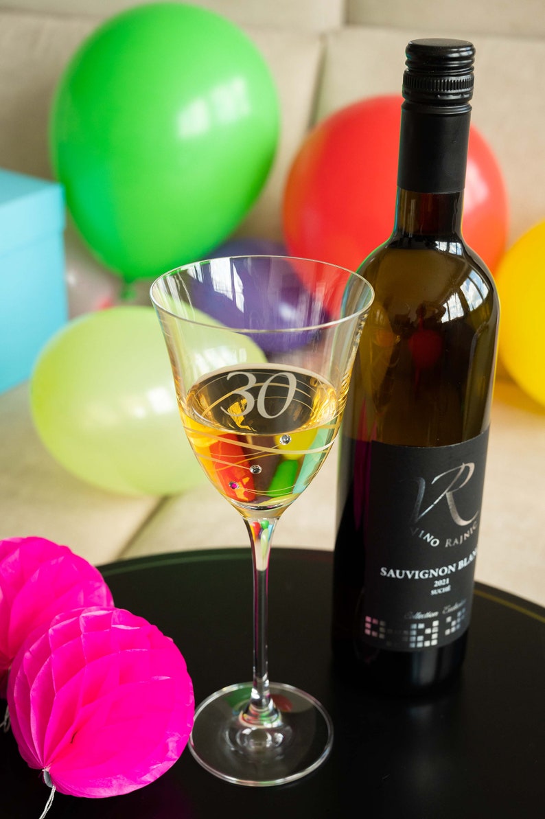 DIAMANTE Swarovski Bicchiere da vino per il 40 compleanno Bicchiere da vino in cristallo singolo con un 40 inciso a mano Impreziosito da cristalli Swarovski immagine 7