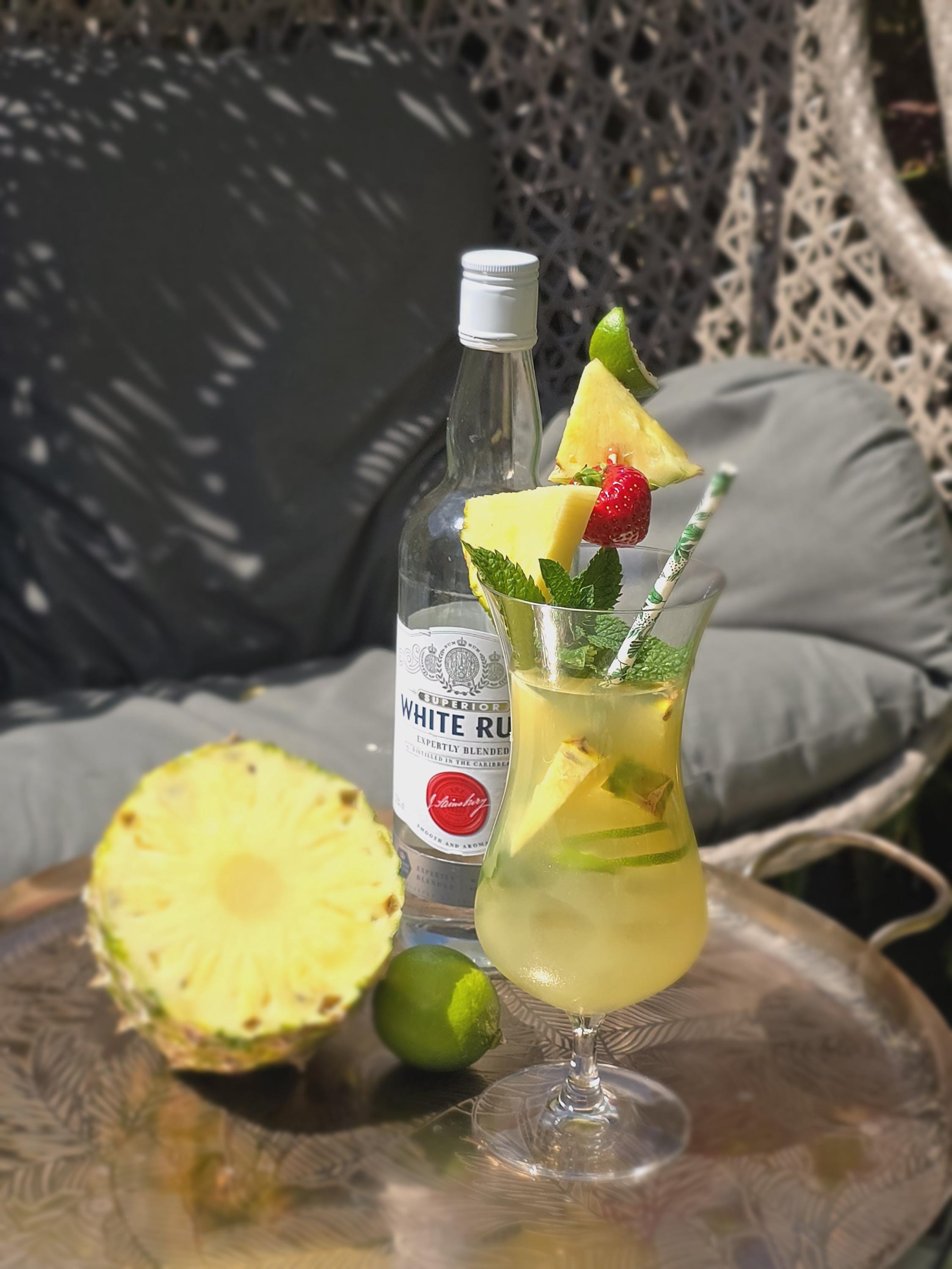 DIAMANTE Pina Colada Glasses - Set of Hurricane Cocktail Glasses