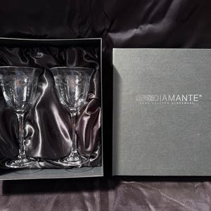 Wijnglazen van geëtst kristal – set van 2 | Handgemaakt diamantglaswerk | Elegante geschenkdoos | Bril in vintagestijl