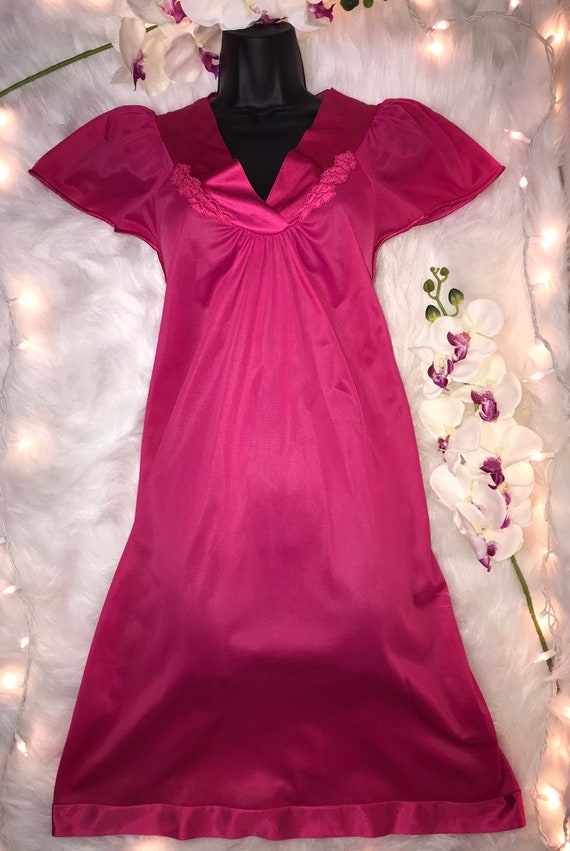 Vintage vanity Fair Nightgown