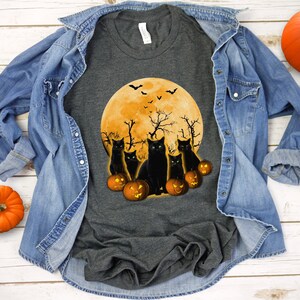 Camiseta de Halloween de gato negro espeluznante con diseño de luna mística