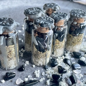 Witch jar protection / Spelljar home protection/ Magic glass house protection