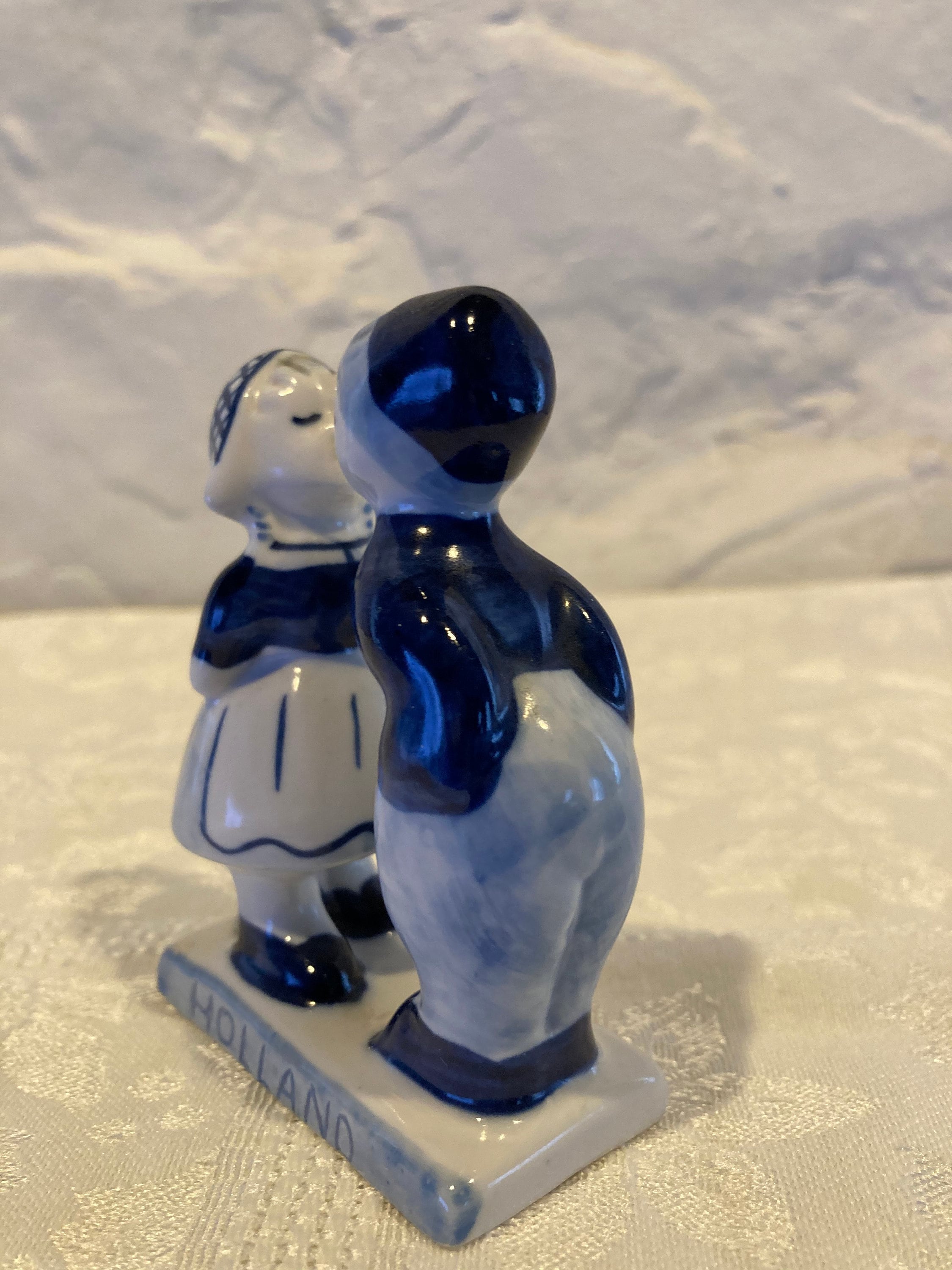 Dutch Boy and Girl Kissing - Blue and White - Vintage - Etsy