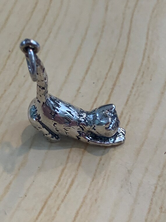 925 Vintage Cat Sterling Silver Jewelry Charm - image 3