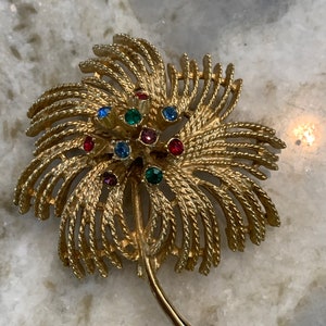 Sarah Coventry Vintage Brooch