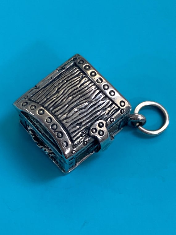 Vintage .925 Sterling Silver Treasure Chest Charm