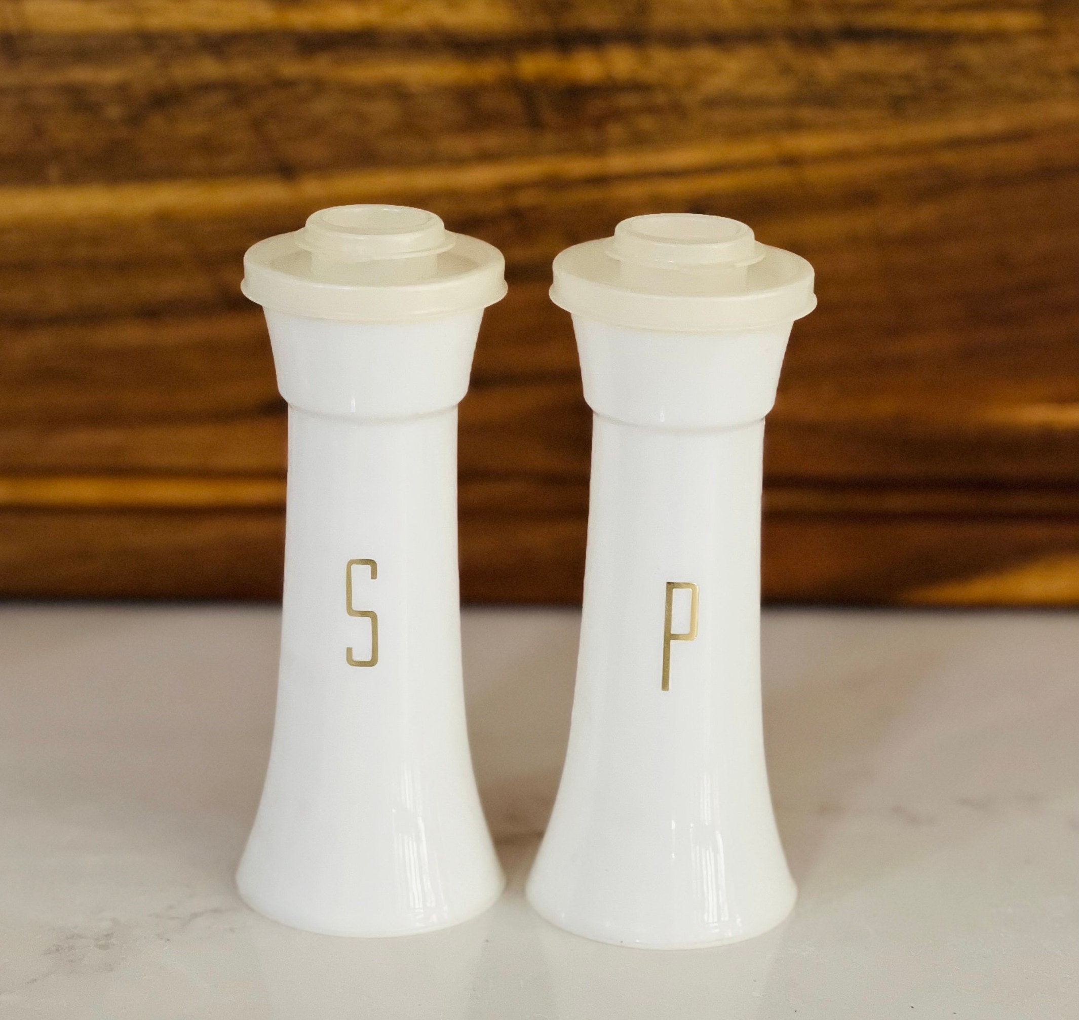 Tupperware Hourglass Salt And Pepper Shaker Lids Large Size:  Home & Kitchen