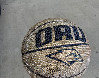 Bola de Basquete Personalizada com Strass e Cristais – Decoração Artesanal para Bola de Basquete, Ideal para Presentes, Dia da Mídia, Banquetes e Eventos Esportivos
