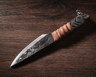 Hand Forged Viking Knife - 5.5" Blade with Boar's Head Hilt - Pocket Dagger - Cosplay Item - Sharp Blade - Birthday Gift - Medieval Weapon