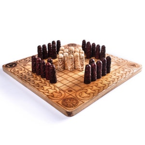 Hand Carved, Wooden Viking Hnefatafl Set - Tafl Games - Strategy Board Game - Nordic Celtic Tablut, Chess - Birthday Gift, Home Decor, Tafl