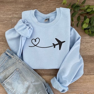 Airplane Sweatshirt, Airplane Sweater, Aviation Sweatshirt, Travel Sweatshirt, Gift for Pilot, Pilot Sweatshirt, Airplane Lover Sweatshirt.