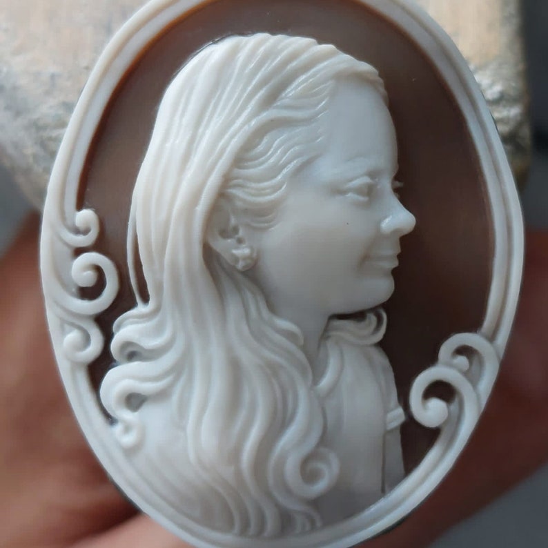 Cameo personalisiert, Porträt Cameo, Halskette Cameo, made in Italy, Weihnachtsgeschenk, made in Italy, personalisiertes handgemachtes Geschenk, Weihnachtsgeschenk No Frame (Raw Cameo)