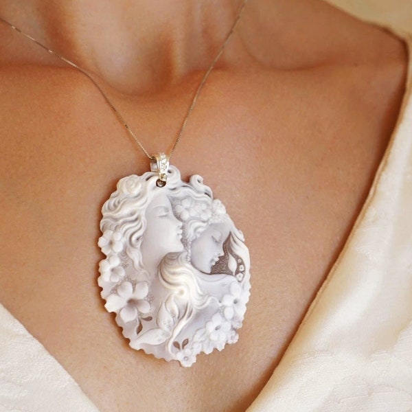 MTO Cameo necklace, mother necklace, genuine sea shell cameo, made in Italy, personalised gift for her, wedding jewelry, bridal necklace