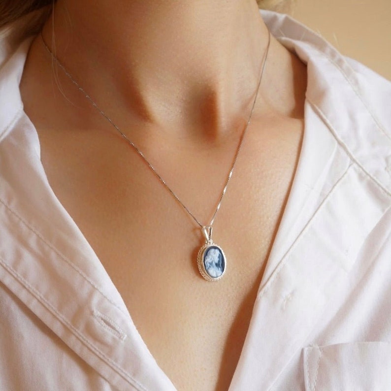 Blue cameo silver necklace, made in Italy, personalized gift for her, agate, wedding jewelry, victorian and vintage feel image 3