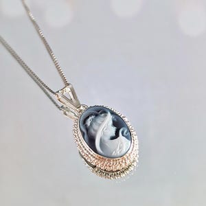 Blue cameo necklace, silver jewelry set, made in Italy, personalised gift for her, agate genuine Italian cameo, cameo set, cameo necklace