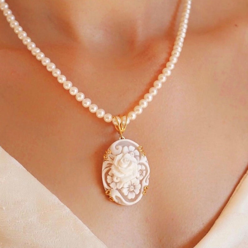 Collier de perles d'eau douce camées roses florales, cadeau personnalisé pour elle, collier de mariée, mariage, véritable fabrication italienne, cadeau pour mère image 1