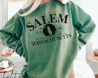 Salem Sweatshirt Halloween Crewneck Comfort Colors Fall Sweater Preppy Clothes Witch Shirt Salem Massachusetts October Sweatshirt Salem Ma