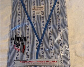 Mr. Jordan Permanent Press Blue and White Striped 50/50 Polyester/Cotton Sz S PJ