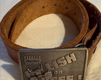 Vintage Moorman Brown Embossed Wildlife & RICHARD Leather Belt w Bullish Buckle