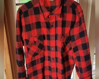 Vintage Peters Whaler Red Buffalo Plaid Wool Long Sleeve Sz M (L+) Shirt Hunting