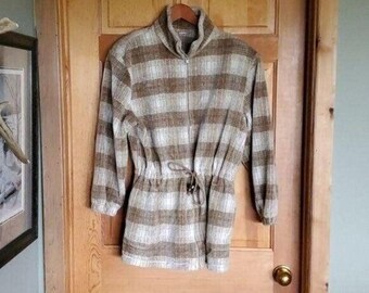 Jacklyn Smith Cinched Soft Brown Plaid Fully Zippered Fleece Sz. S?(2X) Jacket