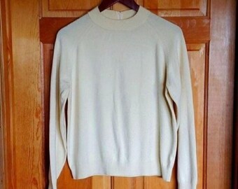 Hampshire Studio Vintage Soft Yellow Long Sleeve Zippered Sz L Sweater