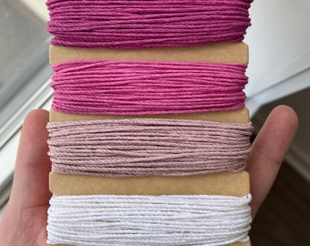 Cordón de cáñamo auténtico para manualidades, 1 mm, 4 x 29 pies, 20 lb, hilo de macramé, ecológico, 4 colores, paquete rubí, natural y rosa