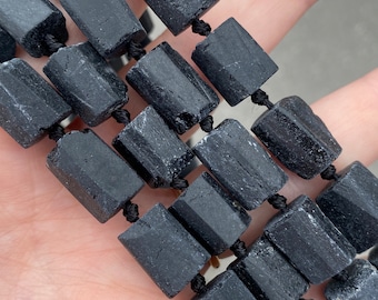 8 mm x 15 mm rohe schwarze Turmalin handgeschliffene unregelmäßige Zylinderrohr Edelsteinperle - Naturstein - voller Strang - 15 "
