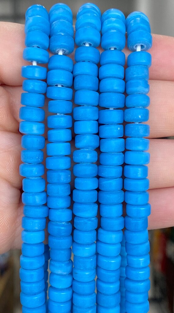 Lot De 1200 Perles Anciennes En Verre Bleu - 5.5 X 6.5 Mm - Origine France - Occasion
