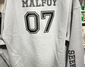 Maglia sportiva volante magica personalizzabile - Felpa con cappuccio, felpa o maglietta ispirata al mago - Regalo di abbigliamento fantasy