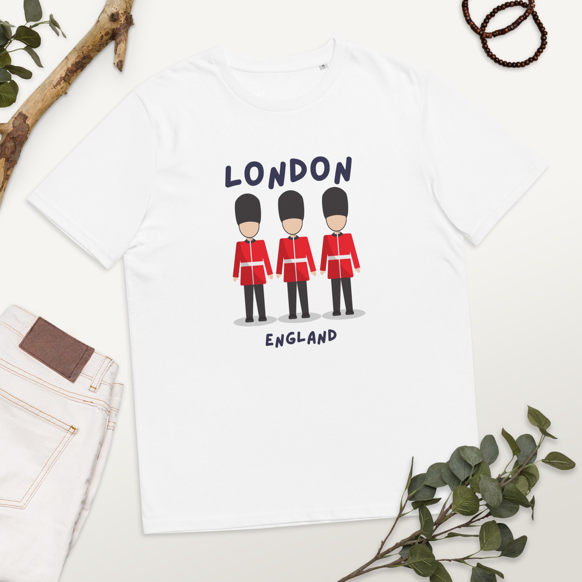 Discover London England - Royal Guard - Unisex organic cotton t-shirt