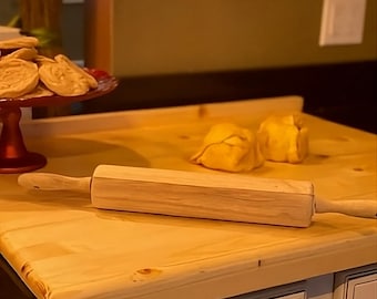 Handgefertigtes Teigbrett aus Fichtenholz: Gebäck-, Back- & Knetbrett
