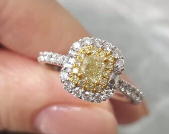 18K Yellow and White Gold Natural Yellow Diamond Ring