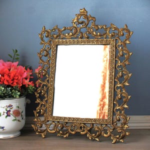Grande specchio da tavolo in stile rococò, specchio da toeletta Hollywood Regency alto 43 cm, specchio da appoggio in ottone massiccio, stile barocco vittoriano, arredamento antico vintage