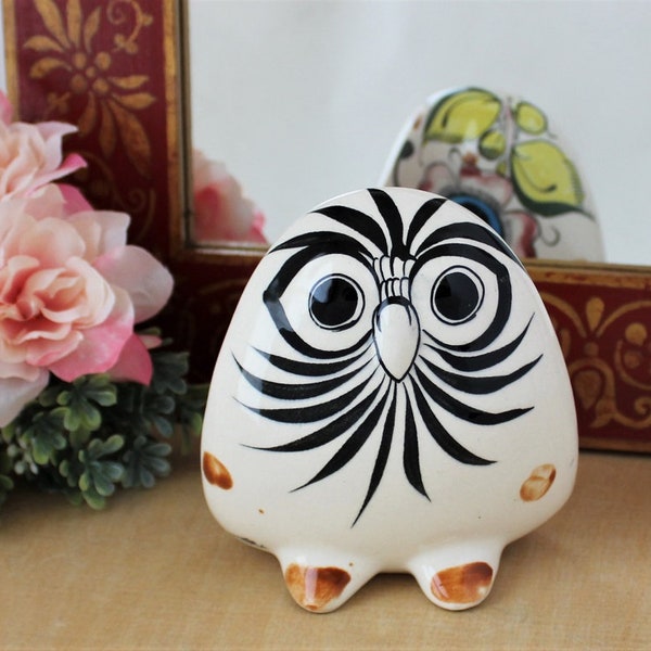 Owl Figurine Mexico Ceramic Pottery Mexican Folk Art Bird Primitive Sculpture Hand Painted Vintage Tonala Animal Collectible Statue