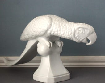 FITZ & FLOYD Large Parrot Figurine, 15&quot; Long Porcelain Macaw, Collectible Blanc de Chine Bird Statue,  Animal Figure Mantel Display, Vintage