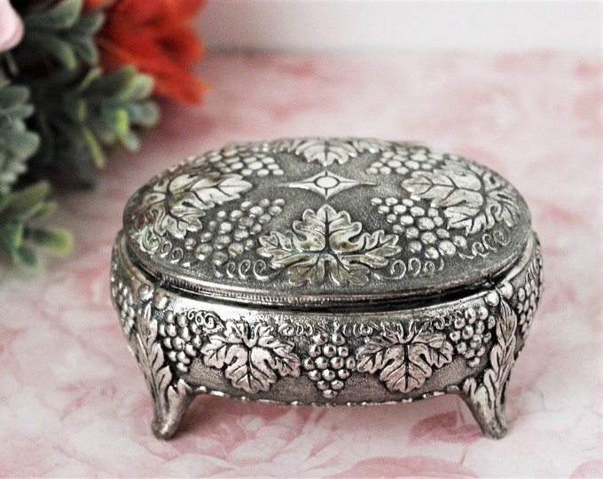 Metal Box Hinged Lid Footed Small Oval Silver Plated Embossed Grapevine