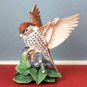 Vintage LENOX Wood Thrush Figurine: Fine Porcelain Garden Bird Statue