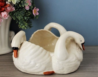 Vintage Swan Dish: Hand-Painted Ceramic Cachepot - Made in Japan