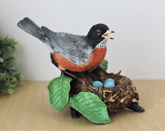 LENOX American Robin With Nest Robin Eggs Vintage Bird Figurine Nature Scene Leaves Branch Fine