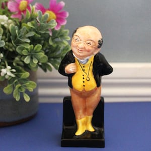 ROYAL DOULTON Mr. Pickwick Figurine: Dickens Series Miniature Ceramic Figure, Model # M41, Collectible Vintage