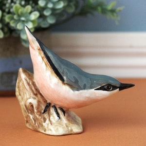 BESWICK Bird Figurine, Nuthatch Model # 2413, Small Hand Painted Porcelain Statue, Collectible Animal Statuette, Bird Lovers Vintage England